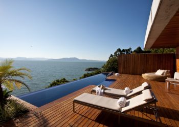 Ponta dos Ganchos reabre