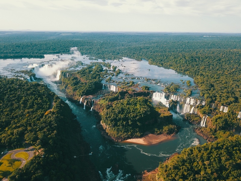 Vote agora: Cataratas do Iguaçu disputam título de principal atração da América do Sul até 3 de agosto no World Travel Awards